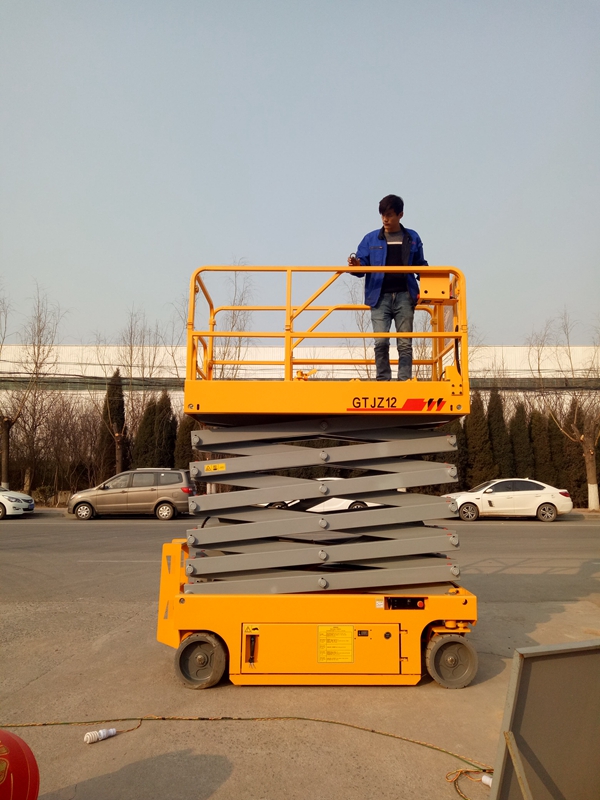 如何正確的購買液壓升降機?